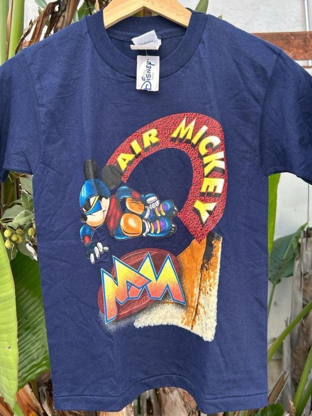 Vintage 1990s Disney Store Air Mickey Graphic Tee Youth M USA NWT